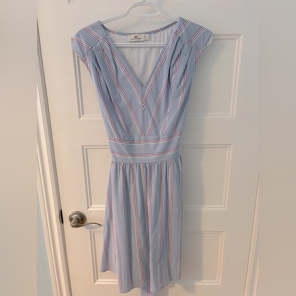 NWOT. Vineyard Vines dress.